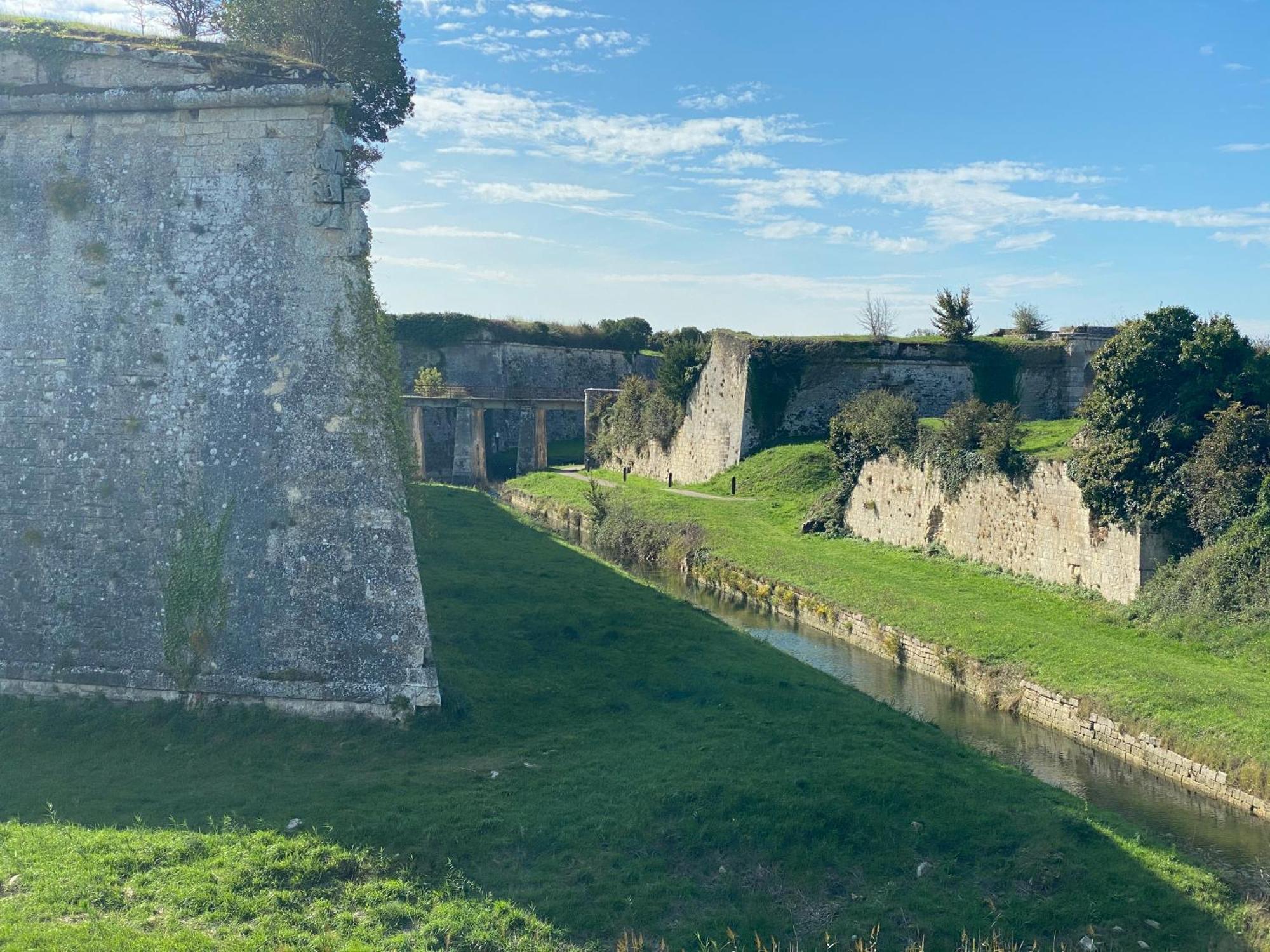 Les Amareyeurs - Ile D'Oleron - Maison Classee 3 Etoiles Avec Piscine - Clim - Velos Ле-Шато-д'Олерон Экстерьер фото